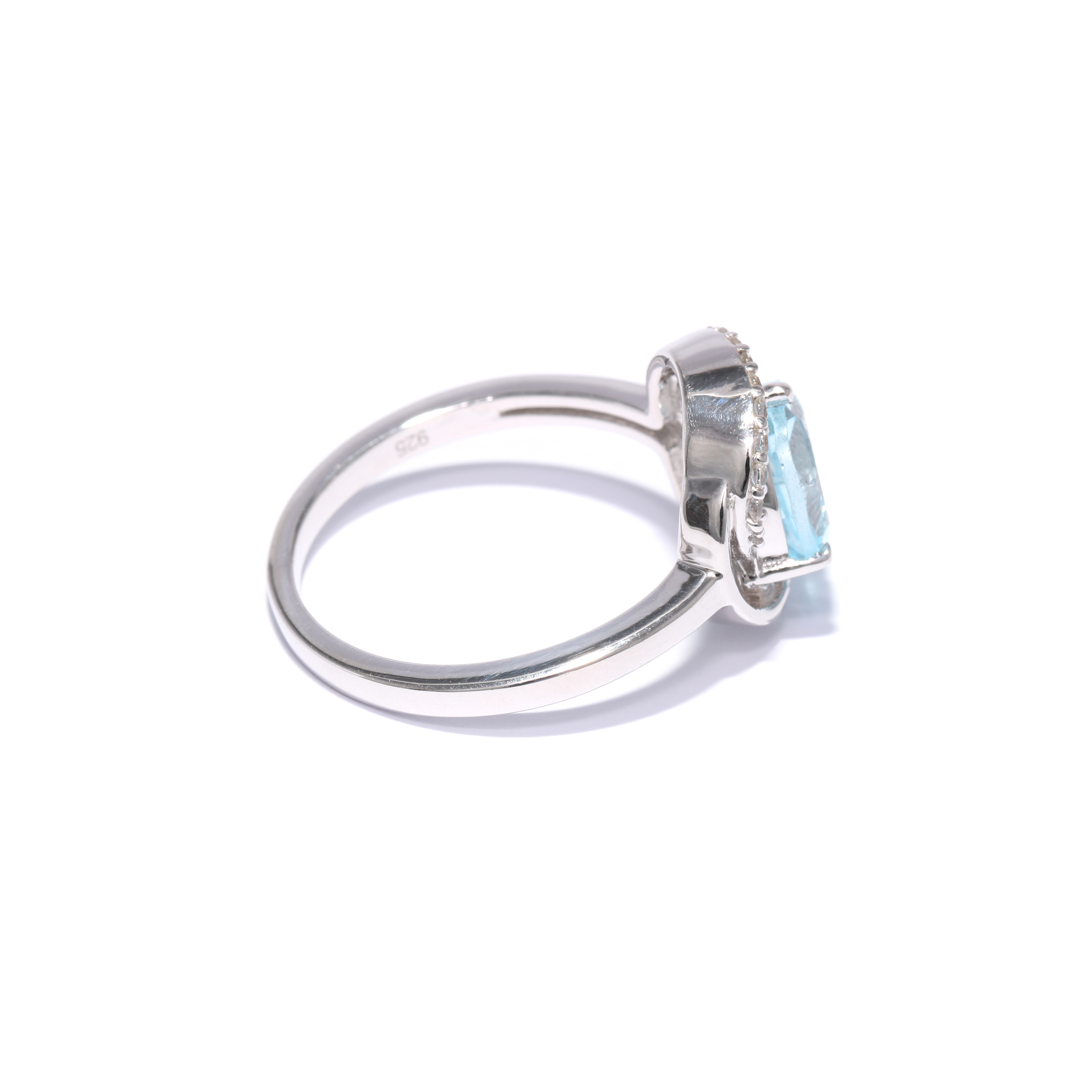 Серебряное кольцо