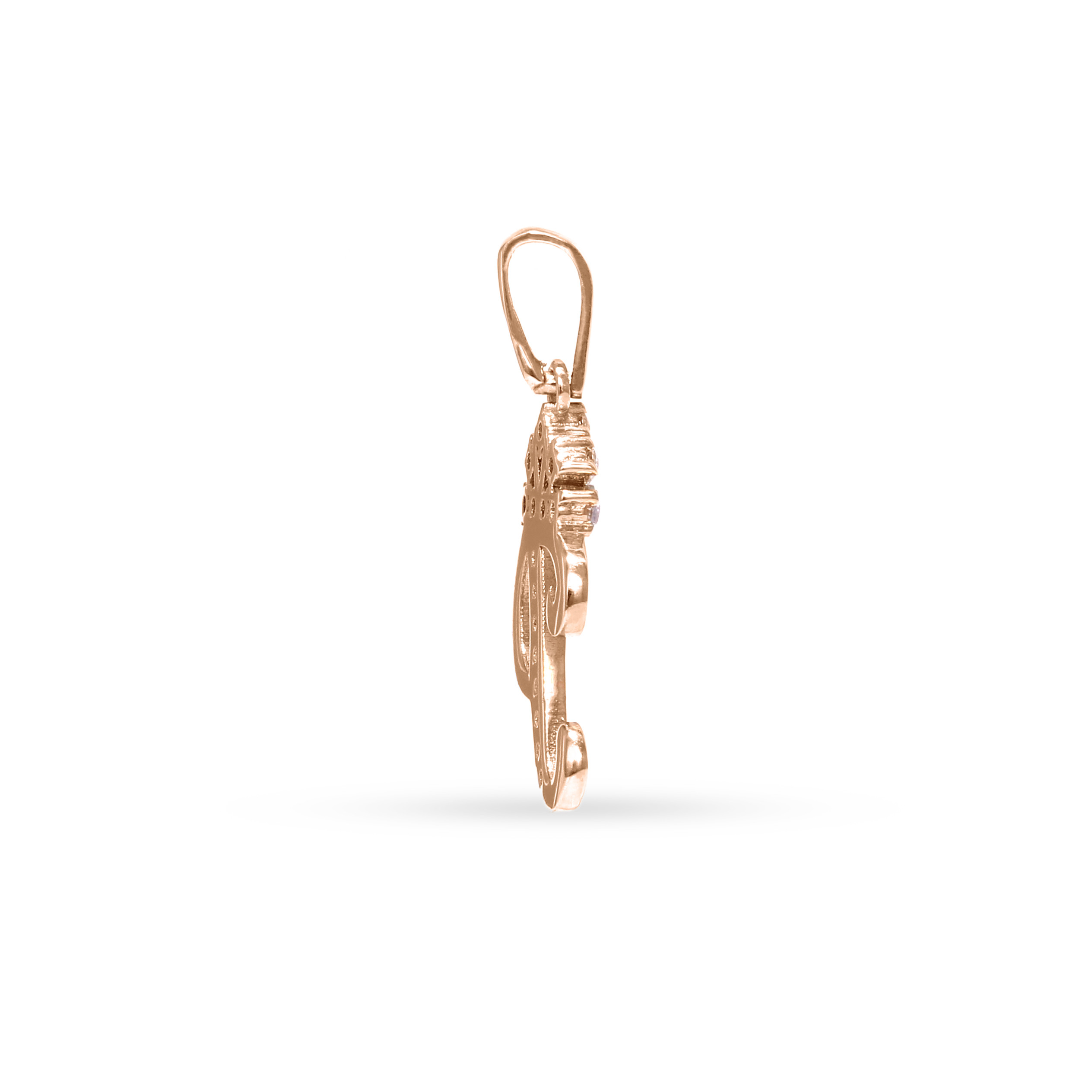 Gold pendant