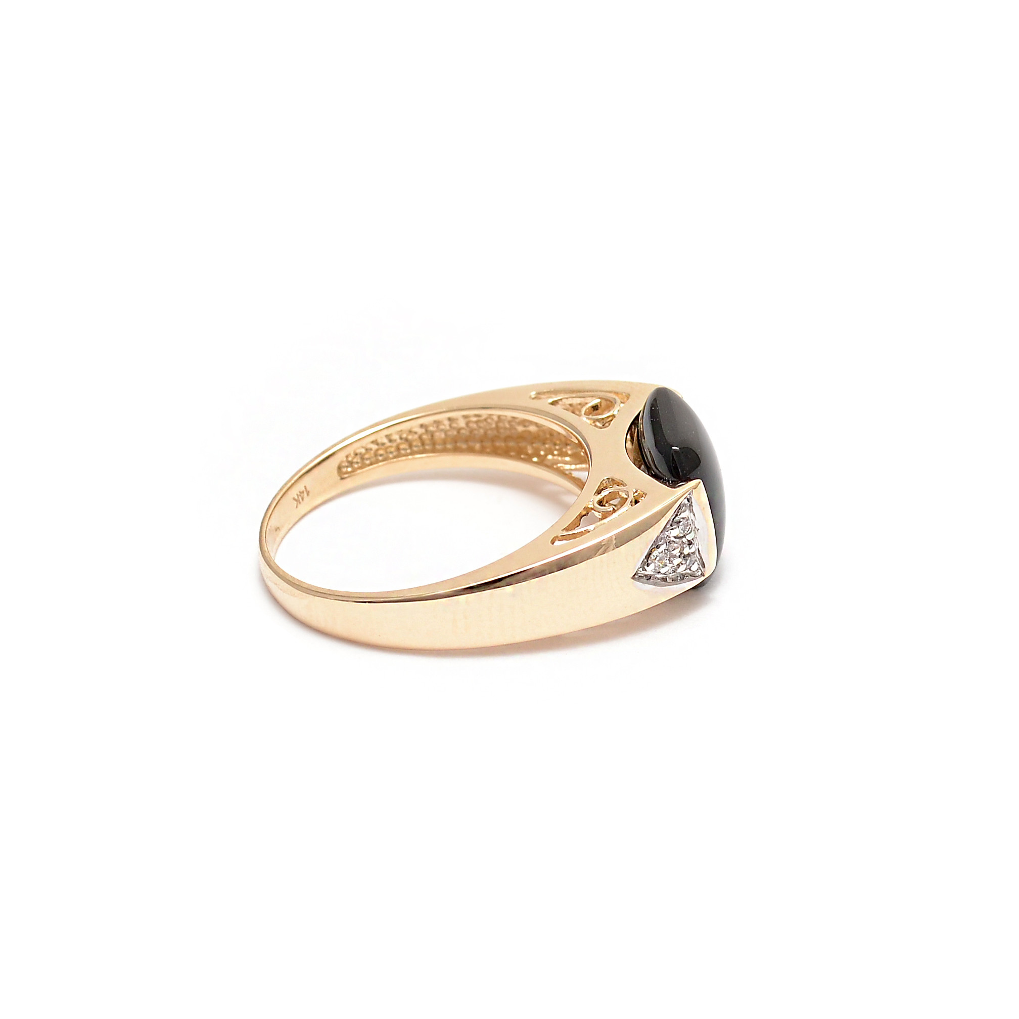 Gold ring