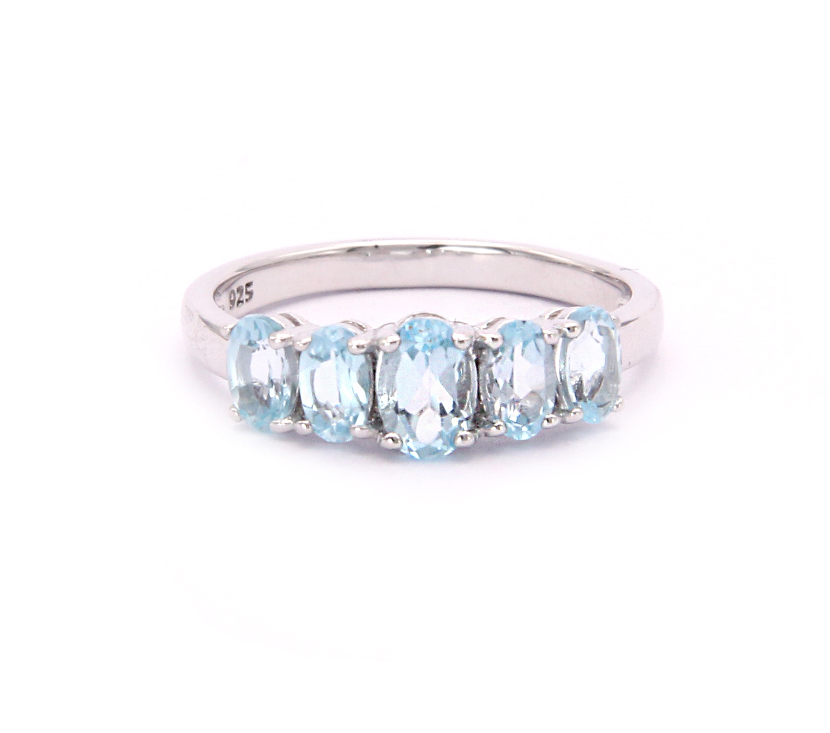 Серебряное кольцо