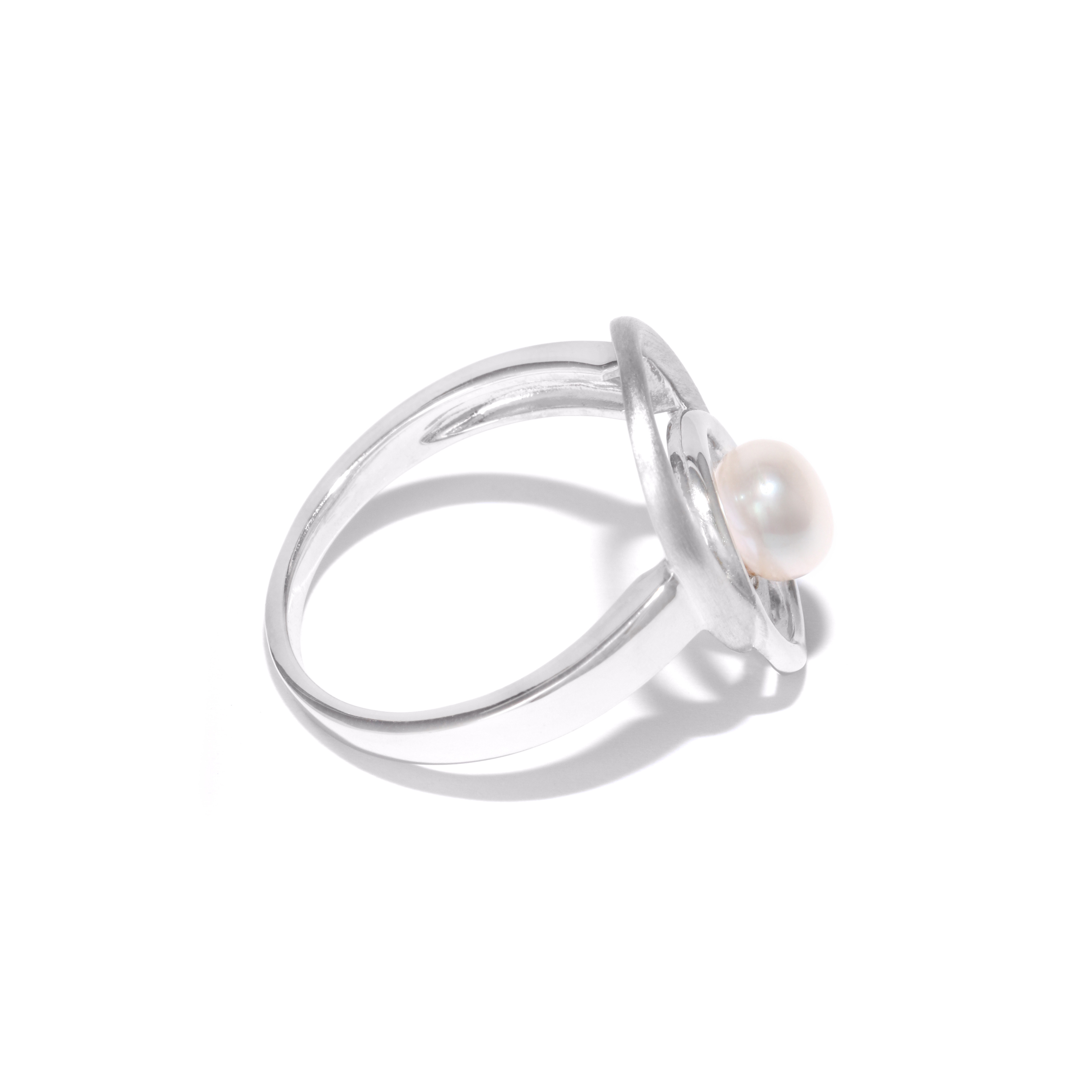 Серебряное кольцо