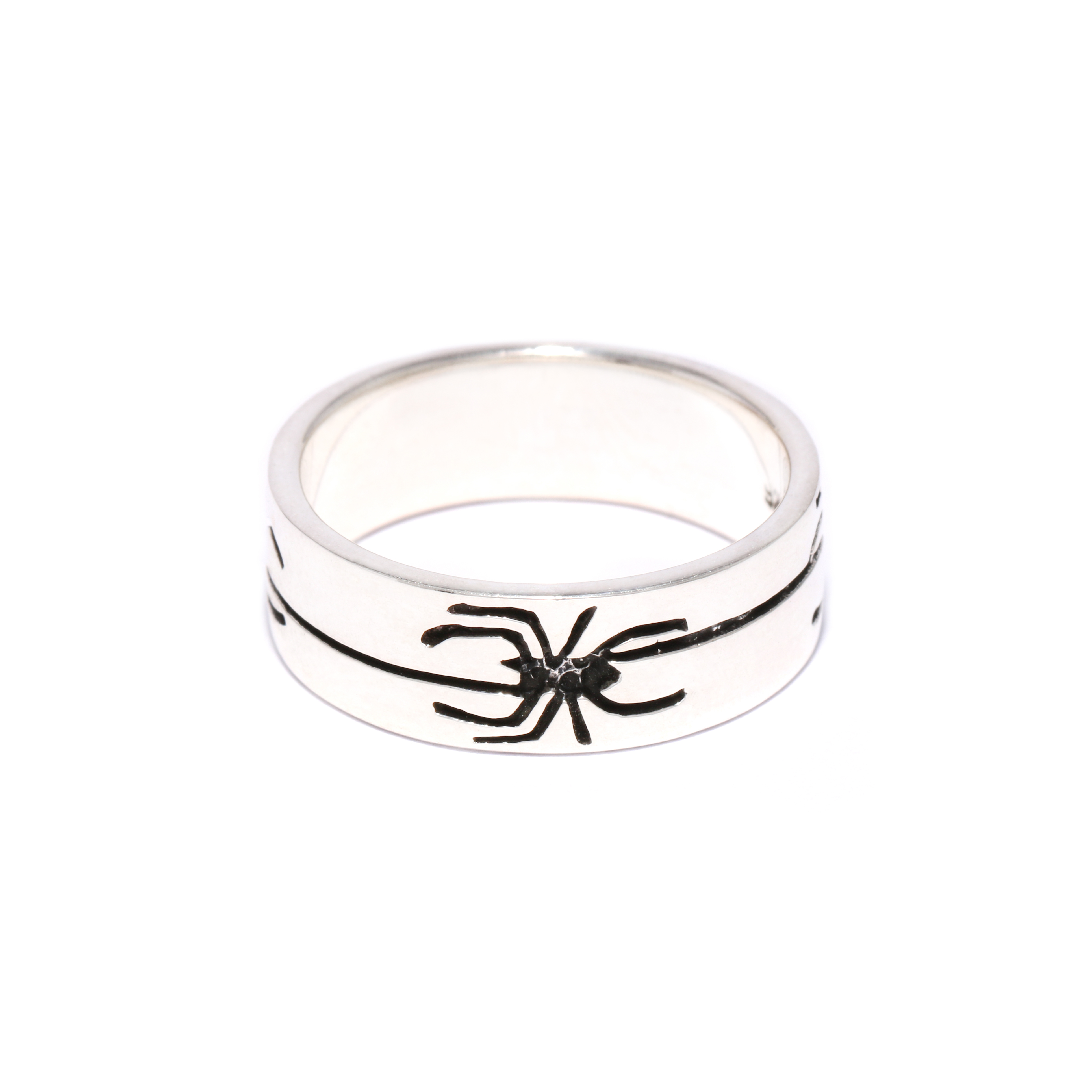 Серебряное кольцо