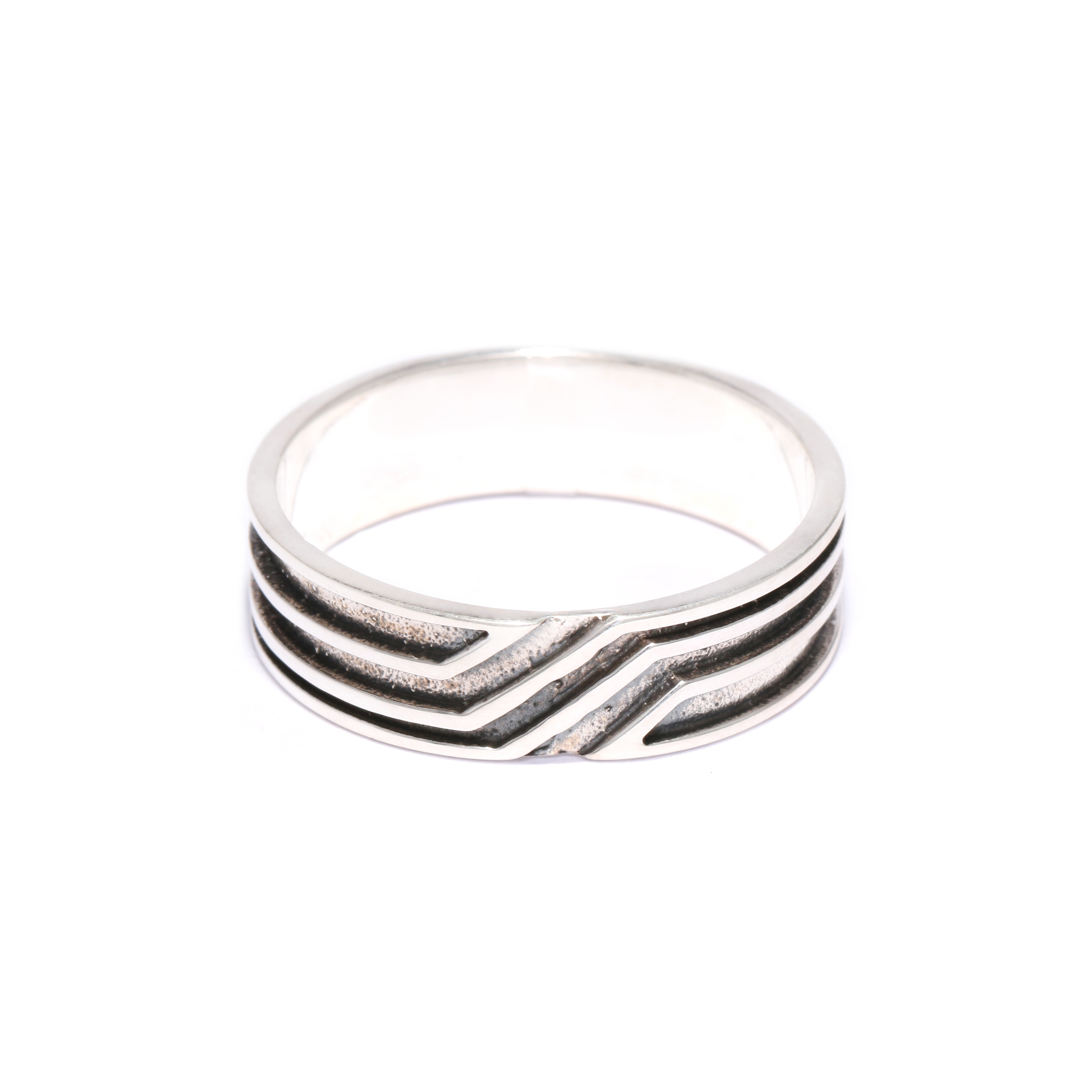 Серебряное кольцо