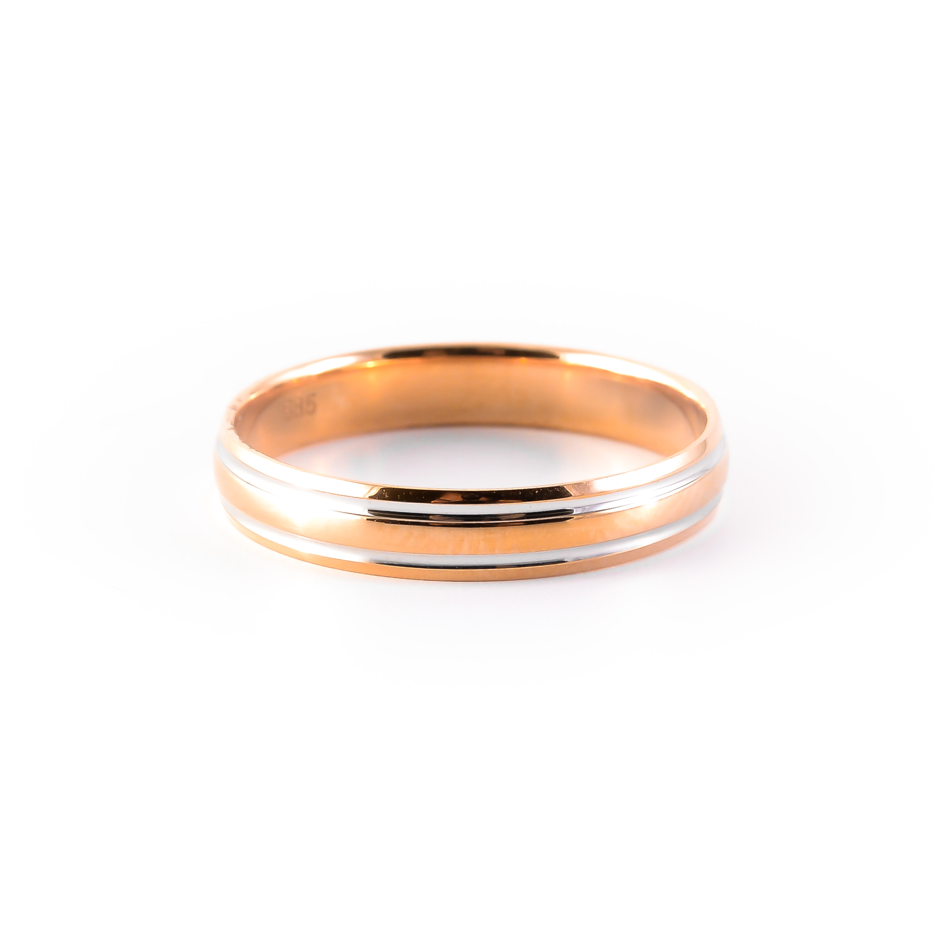 Gold wedding ring