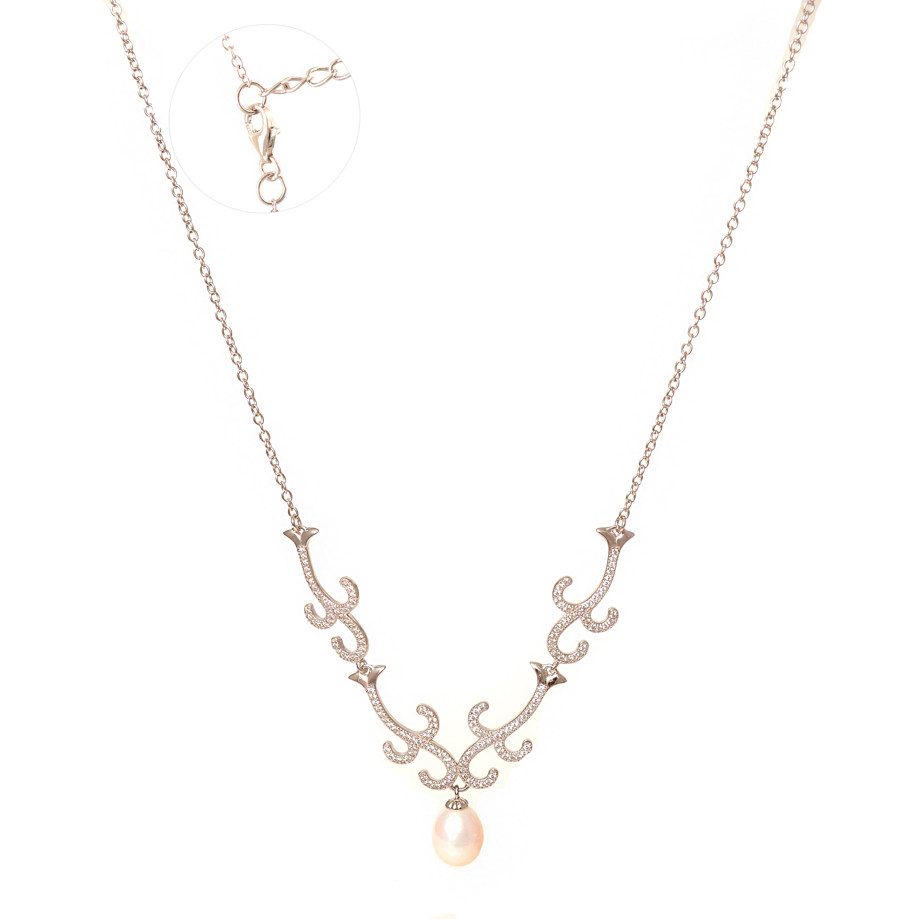 Украшение на шею