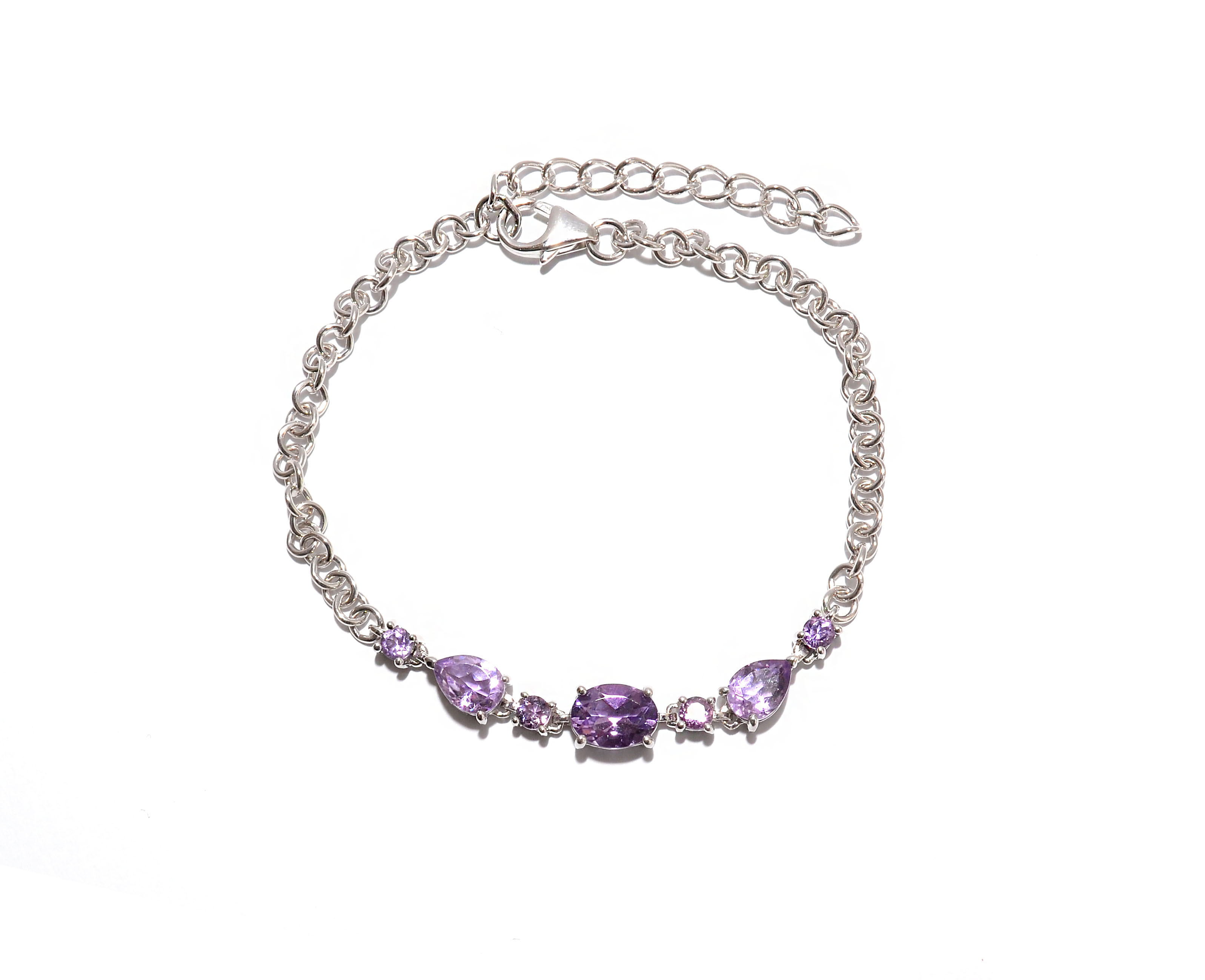 Silver bracelet with amethyst