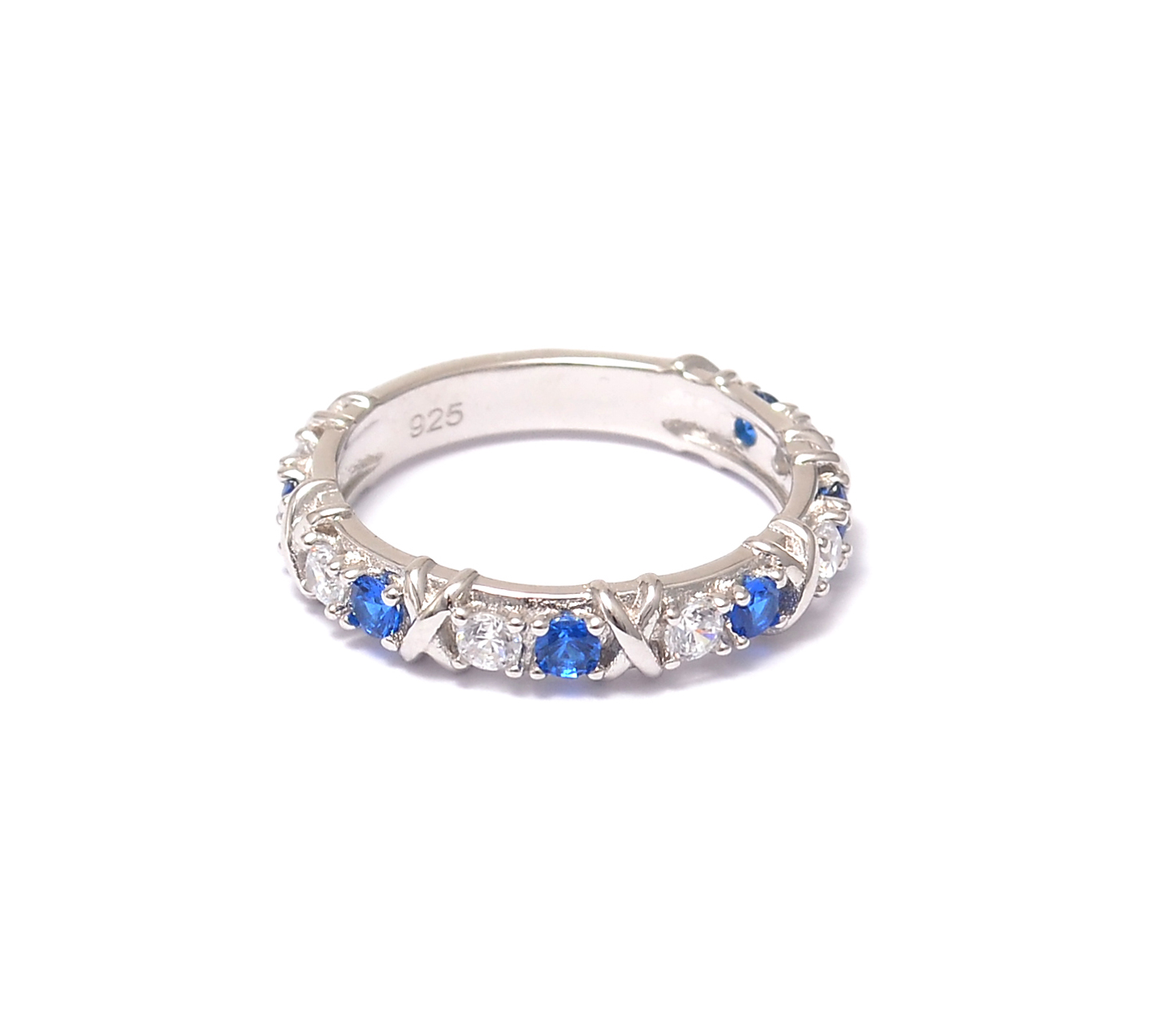 Серебряное кольцо