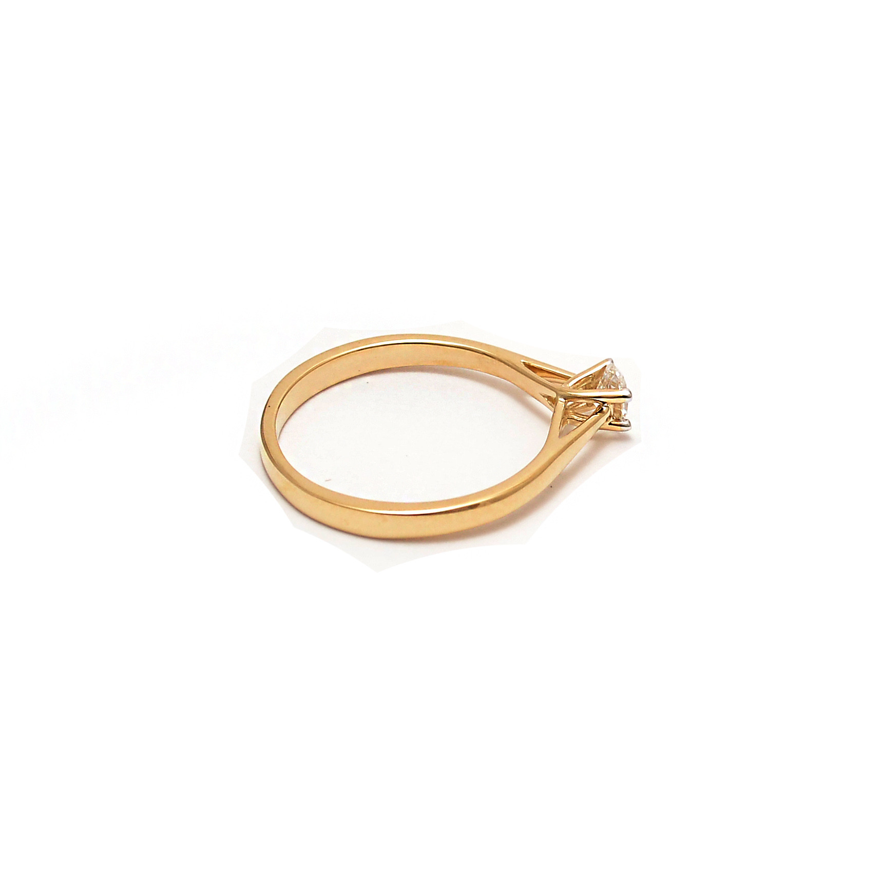 Gold ring