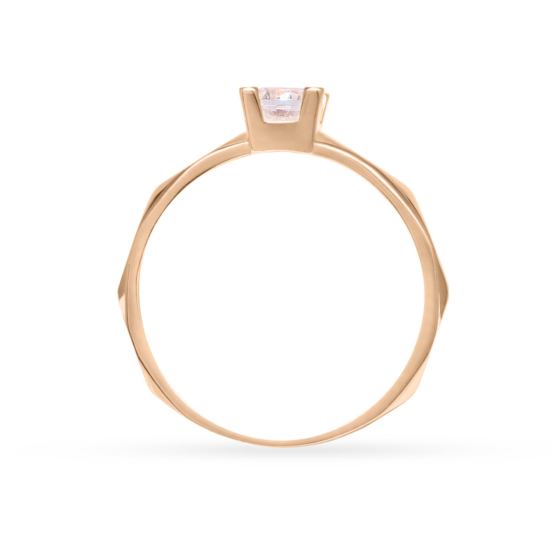 Gold ring with cubic zirconia