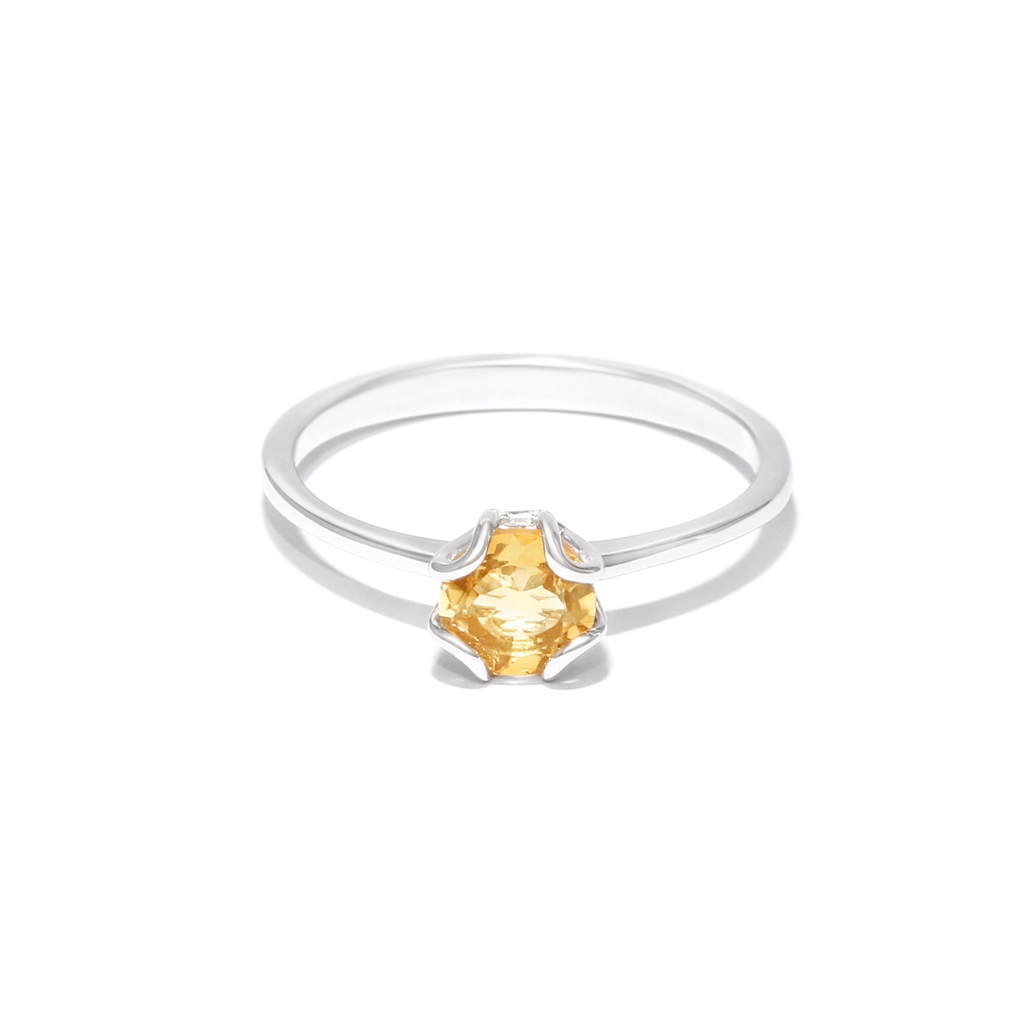 Серебряное кольцо с цитрином