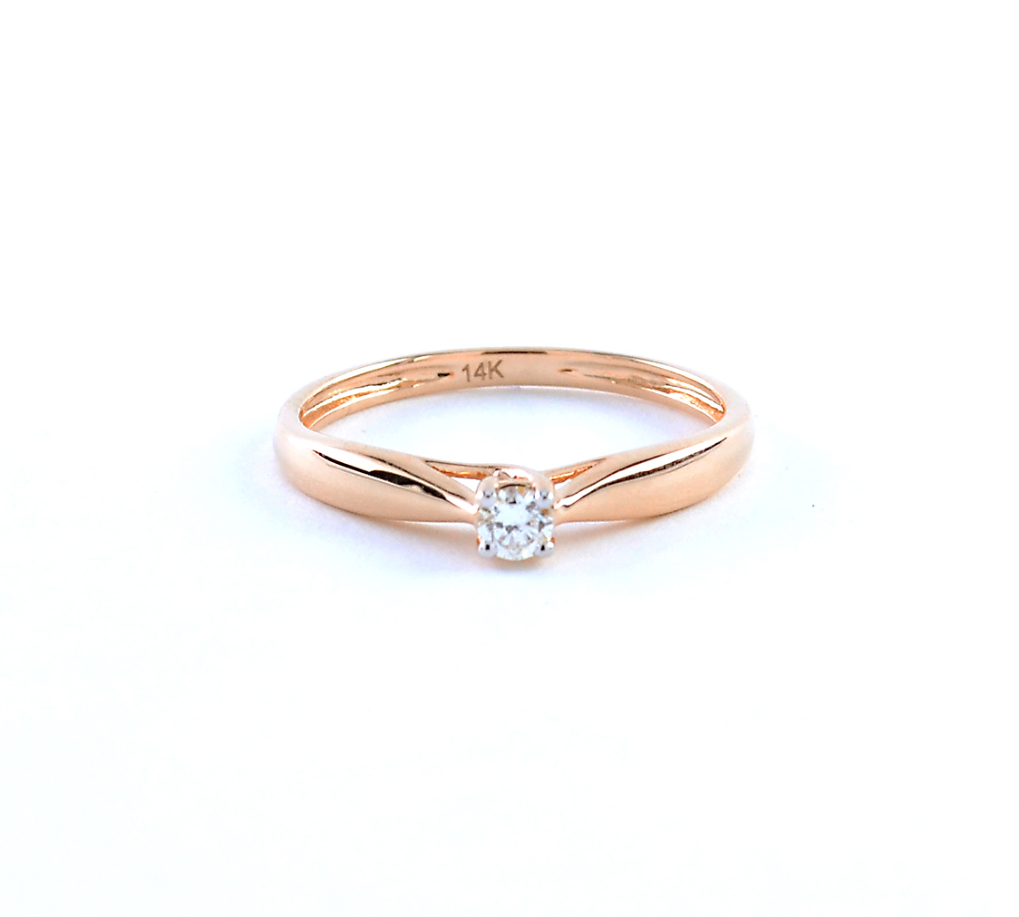 Gold diamond ring