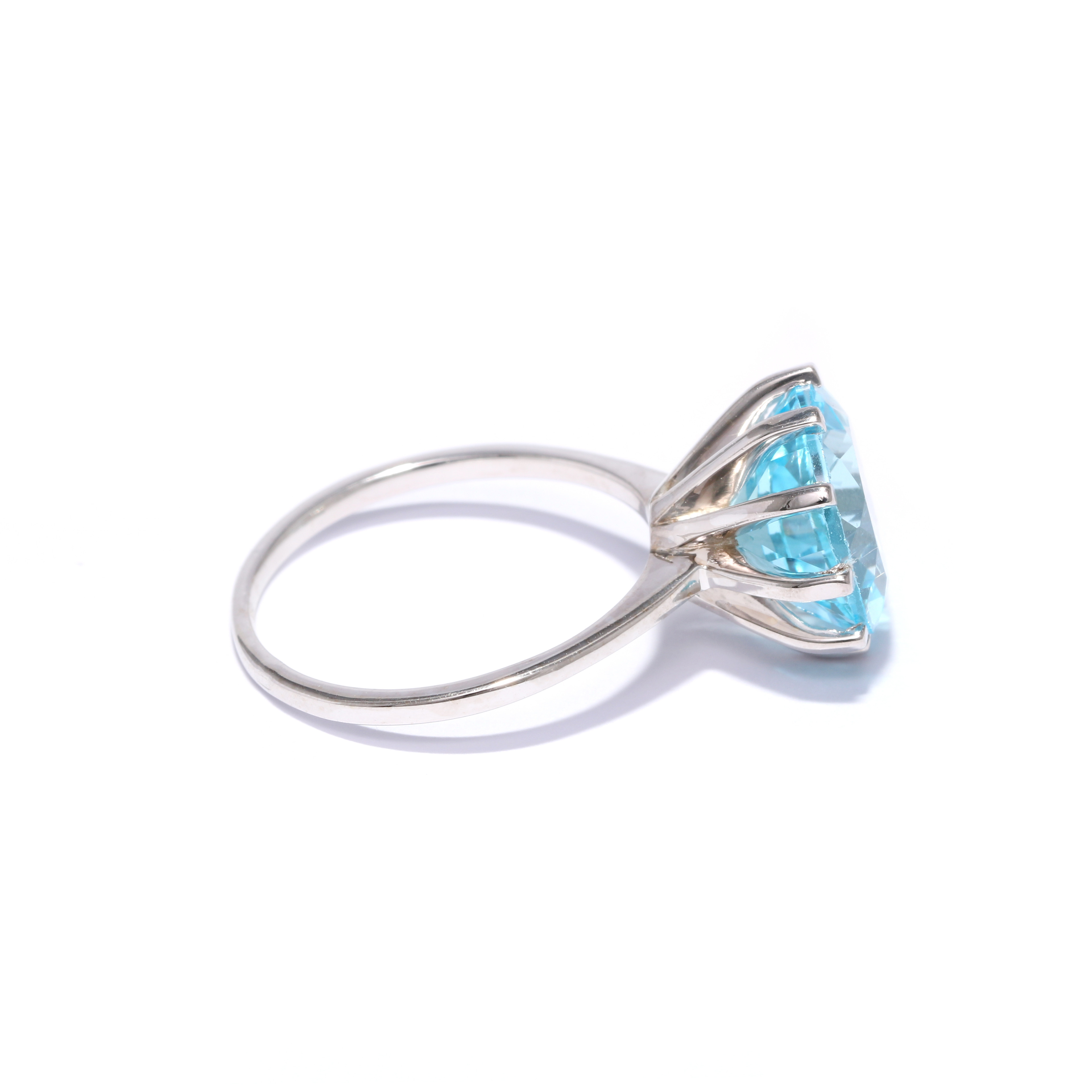 Серебряное кольцо