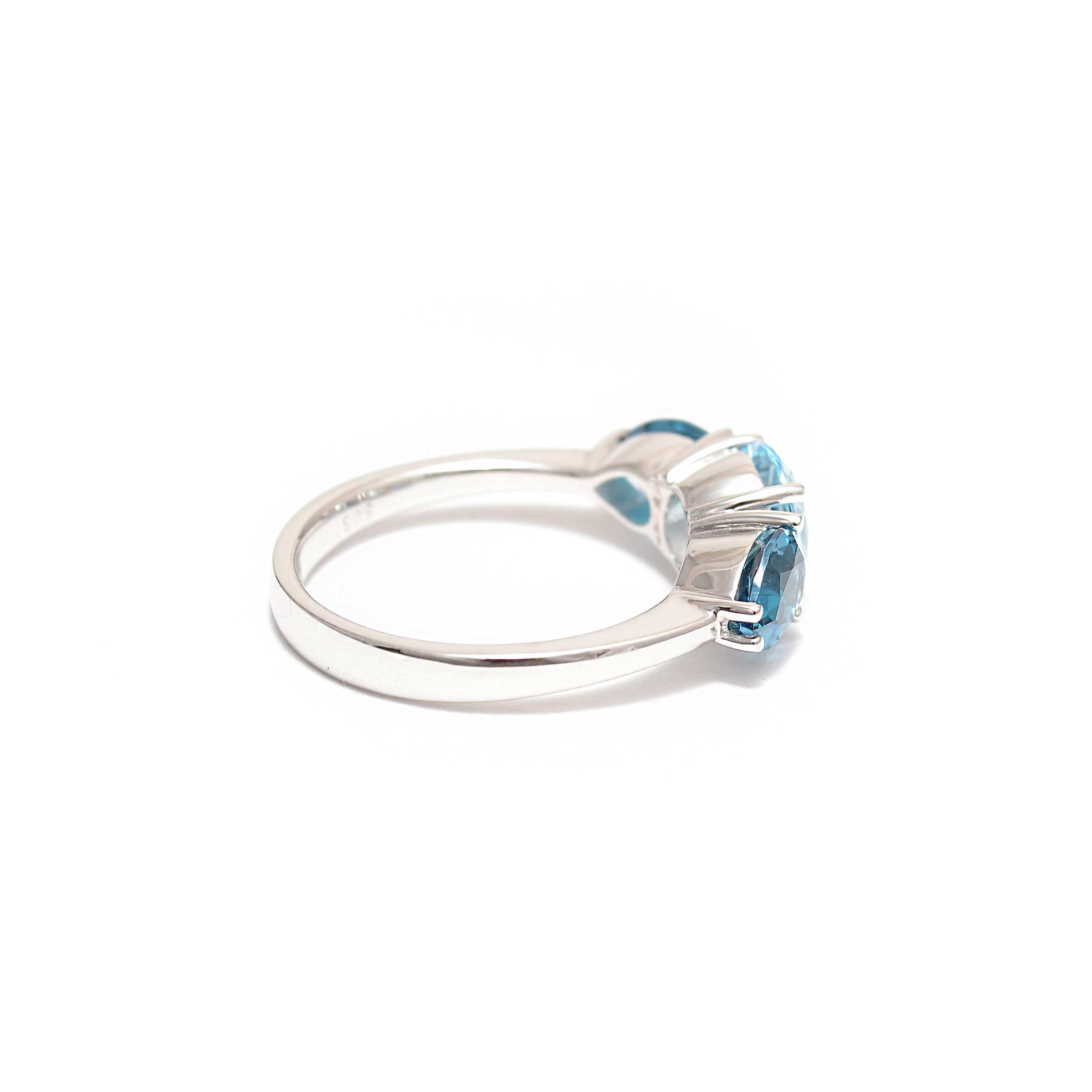 Gold ring with topaz