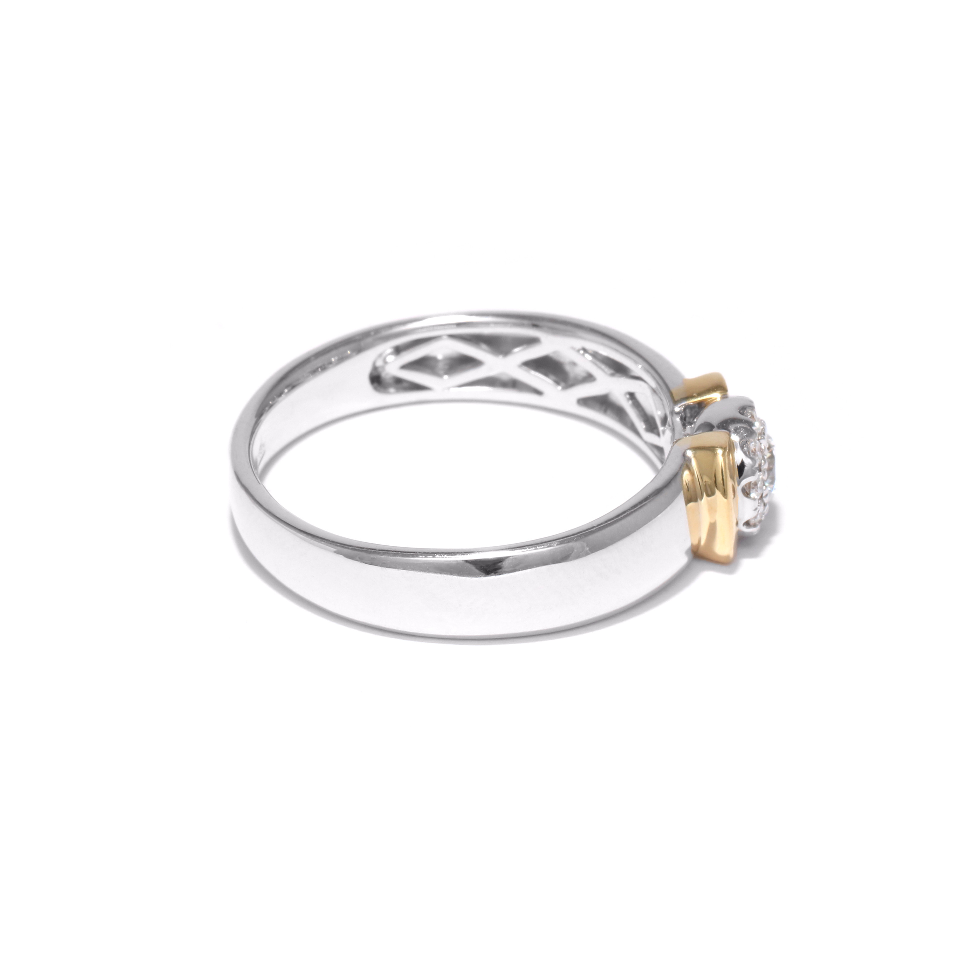 Gold ring with diamonds