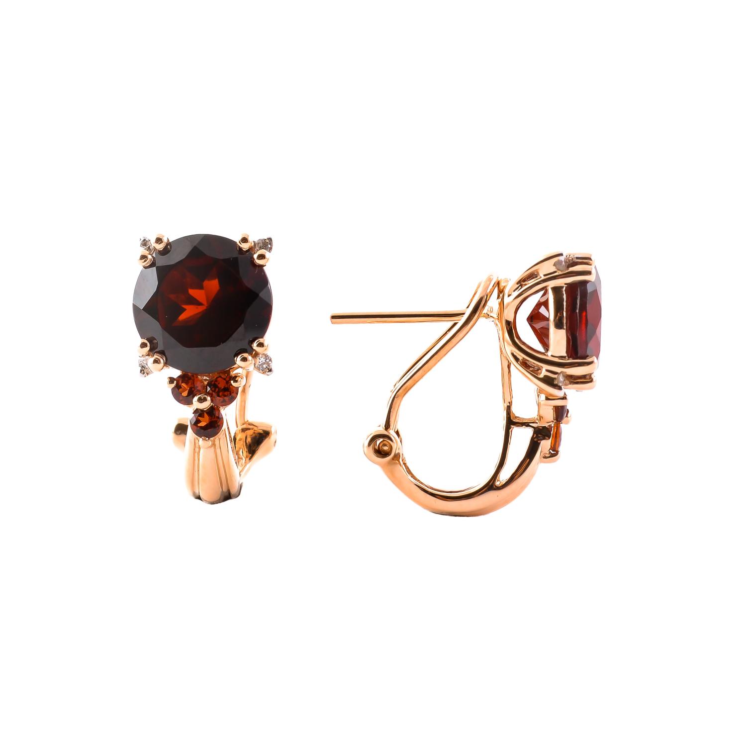 Золотые серьги с гранатом и бриллиантами