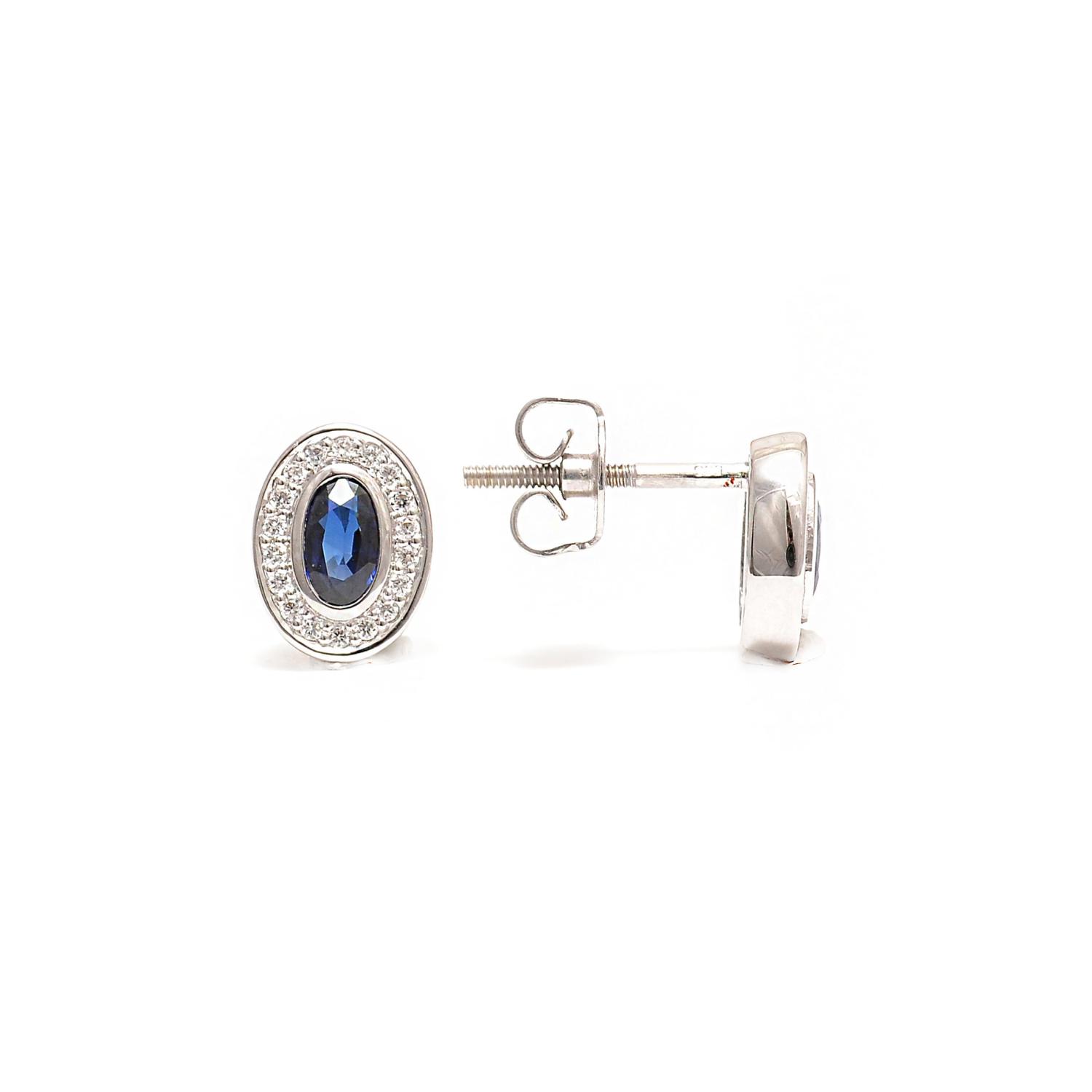 White gold diamonds earrings with sapphire