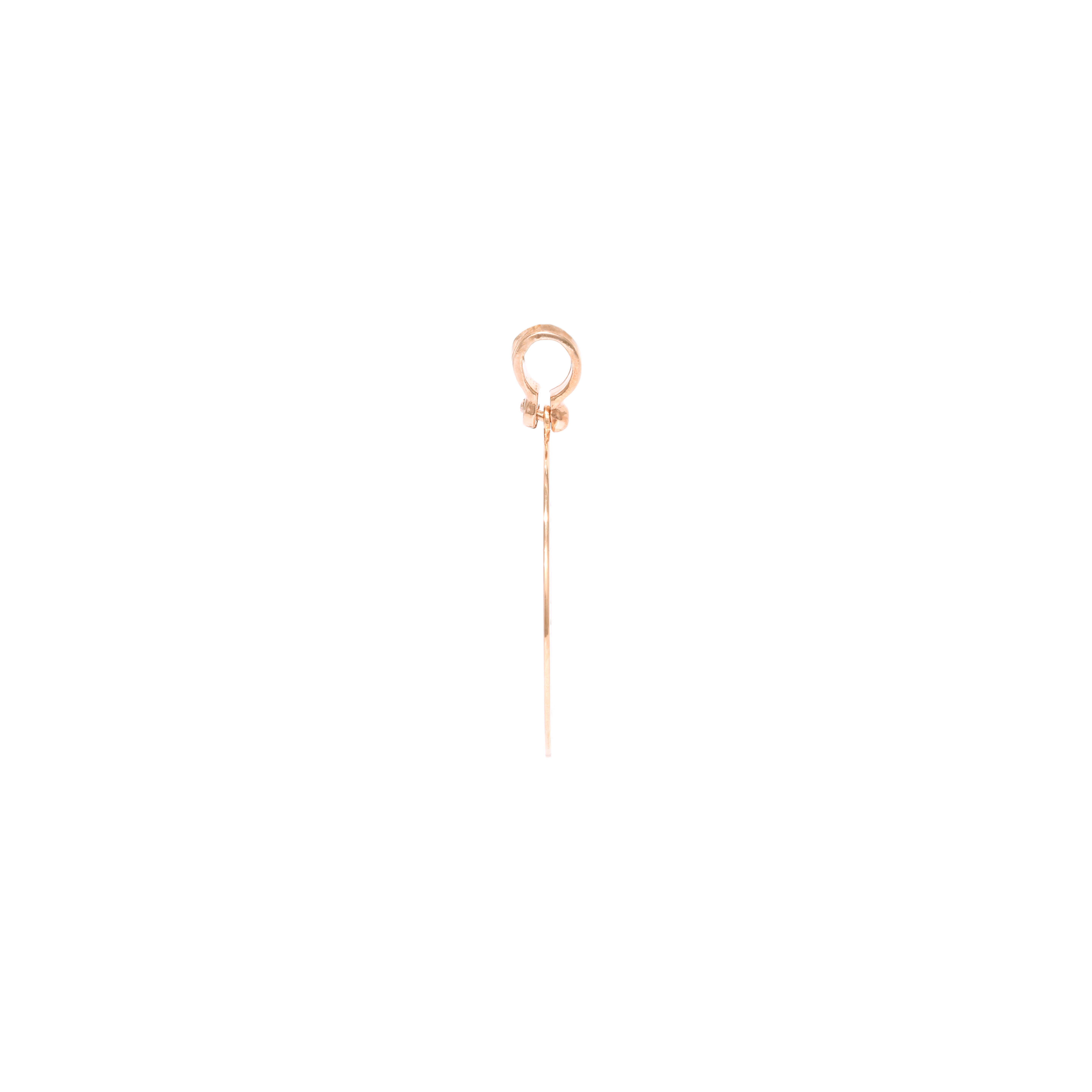 Gold pendant