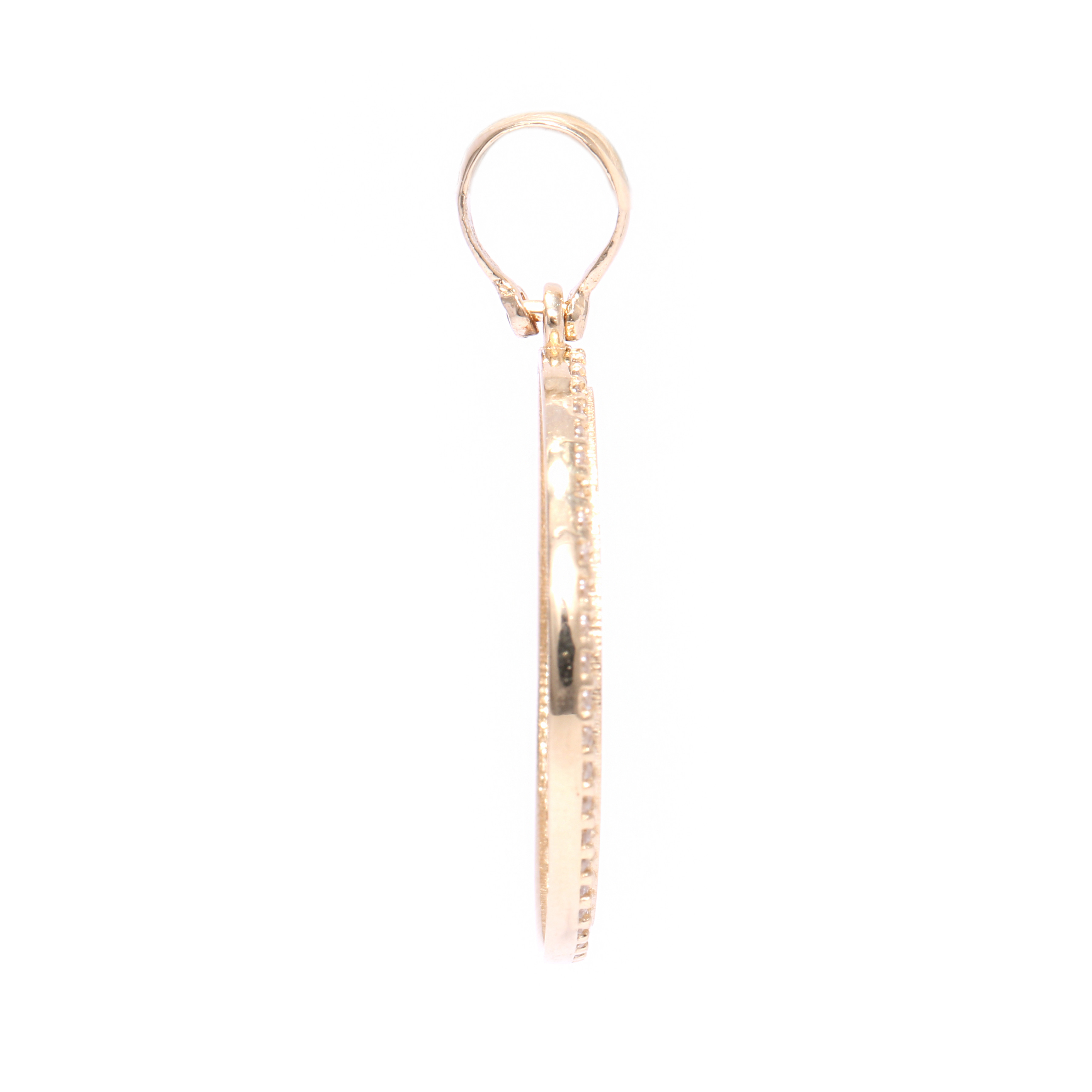 Gold pendant