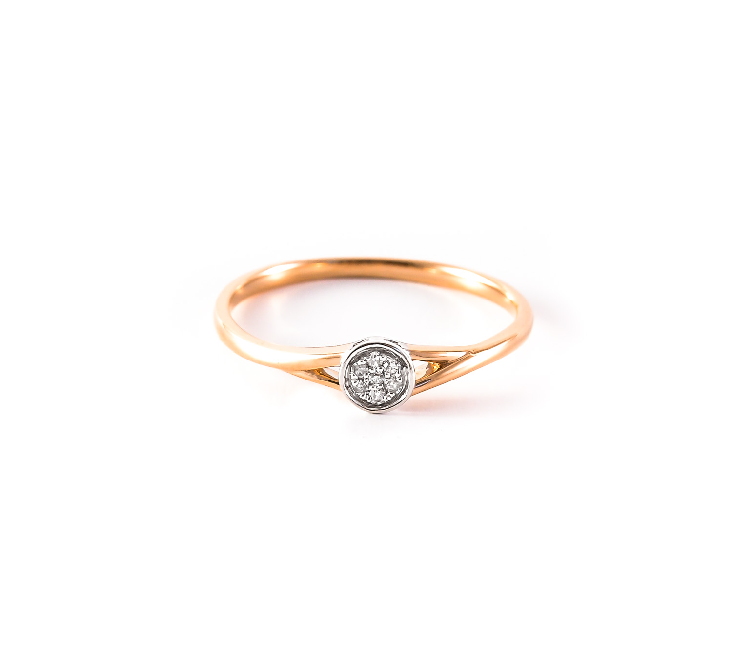 Gold diamond ring