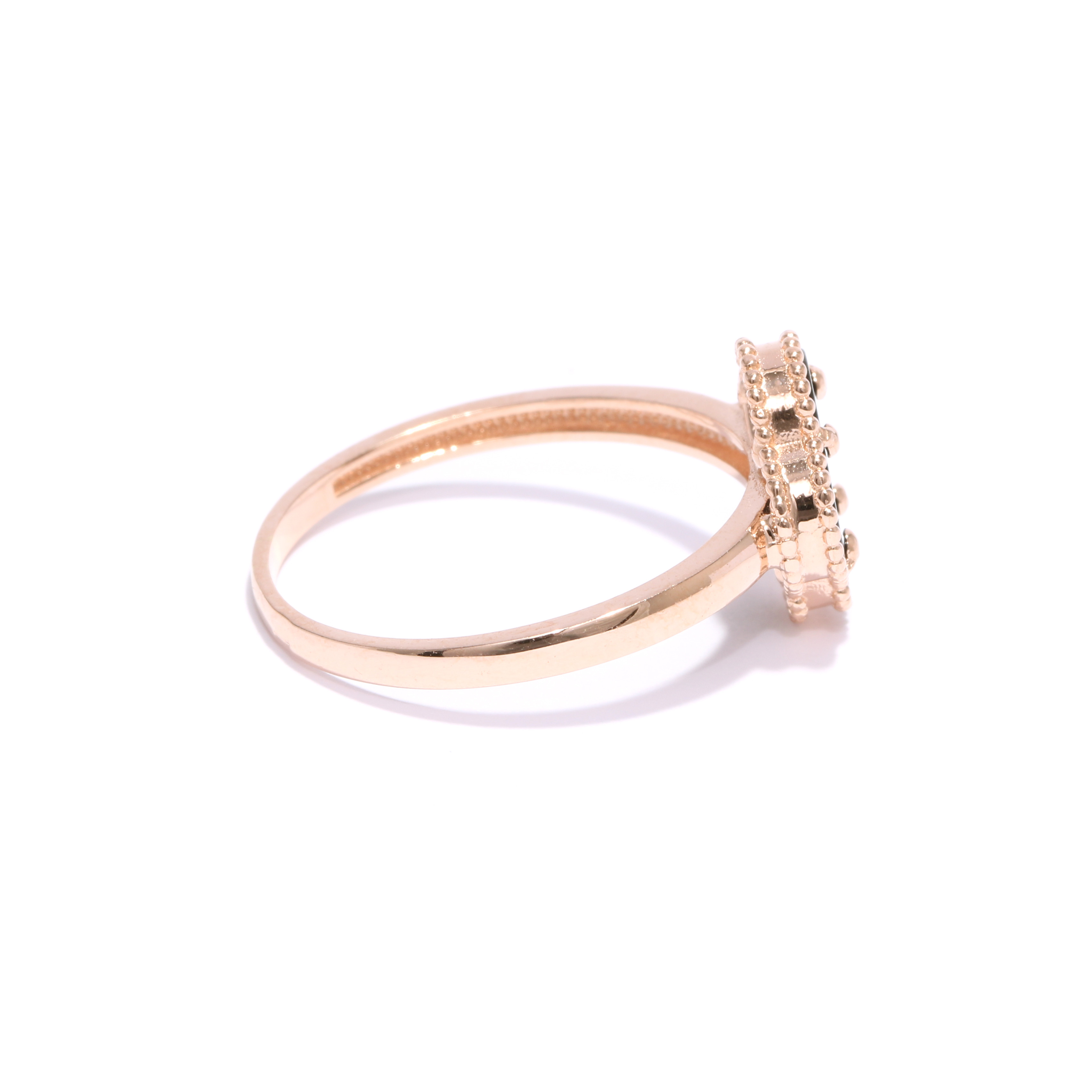 Gold four-leaf clover ring with chalcedony