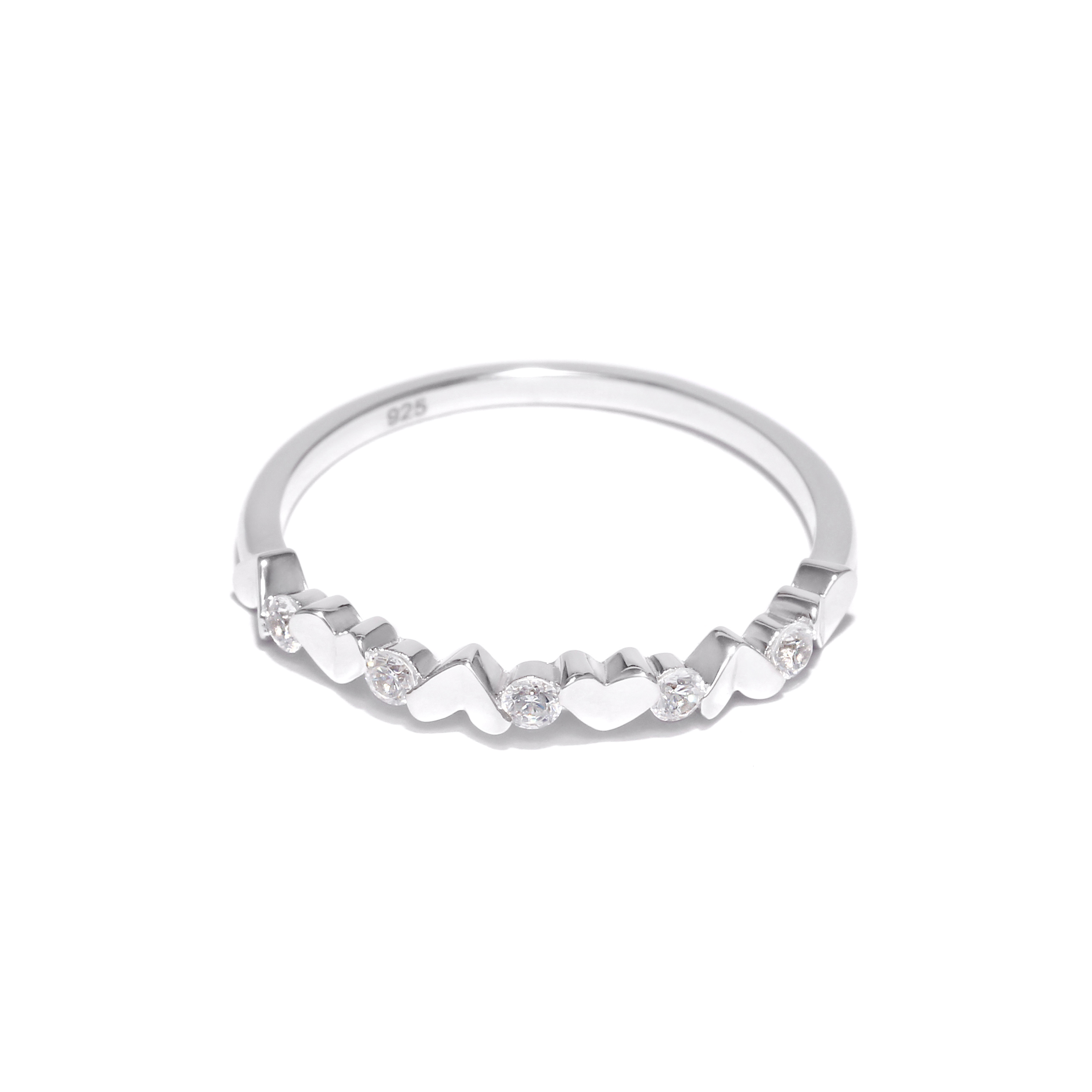 Серебряное кольцо с символами сердец