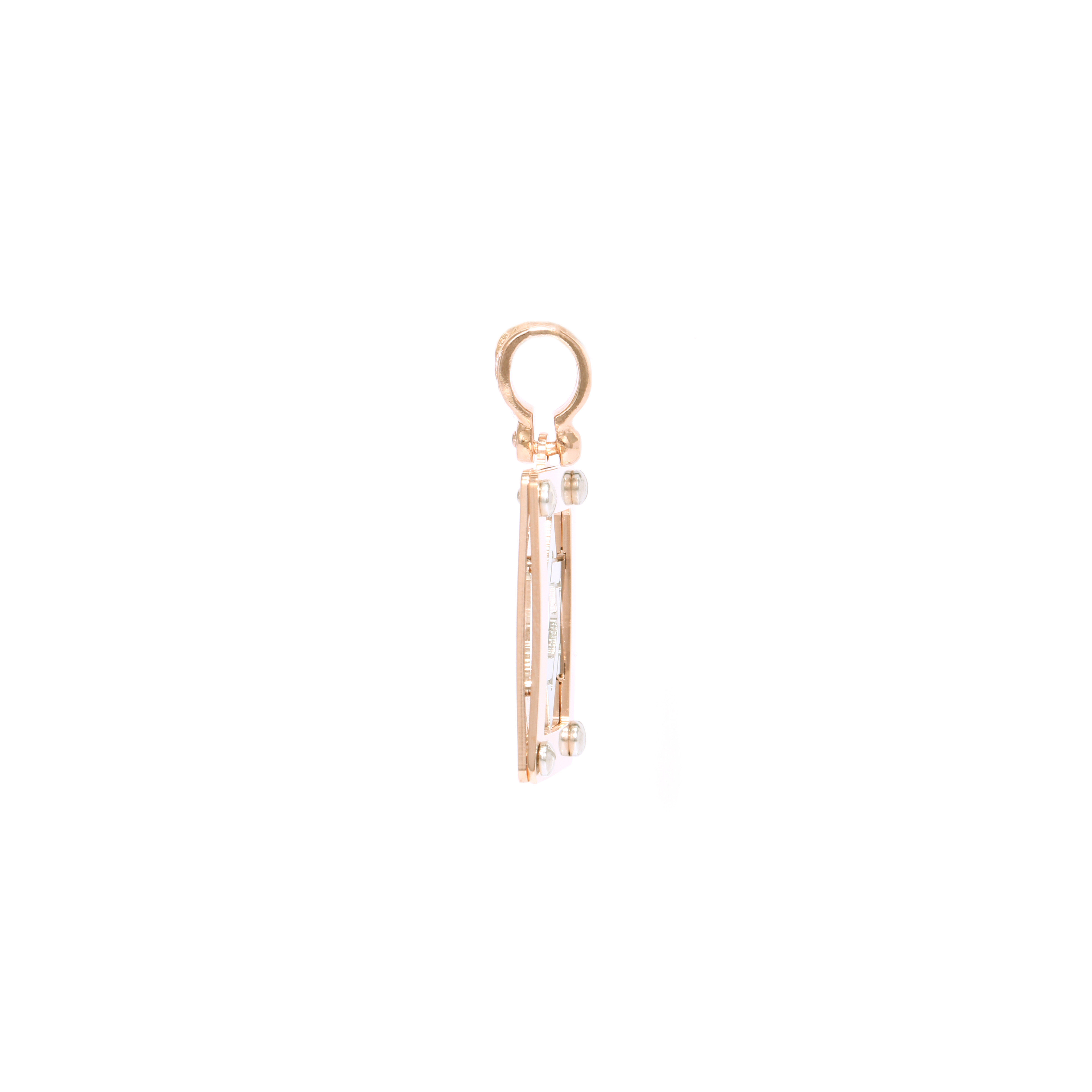 Gold pendant