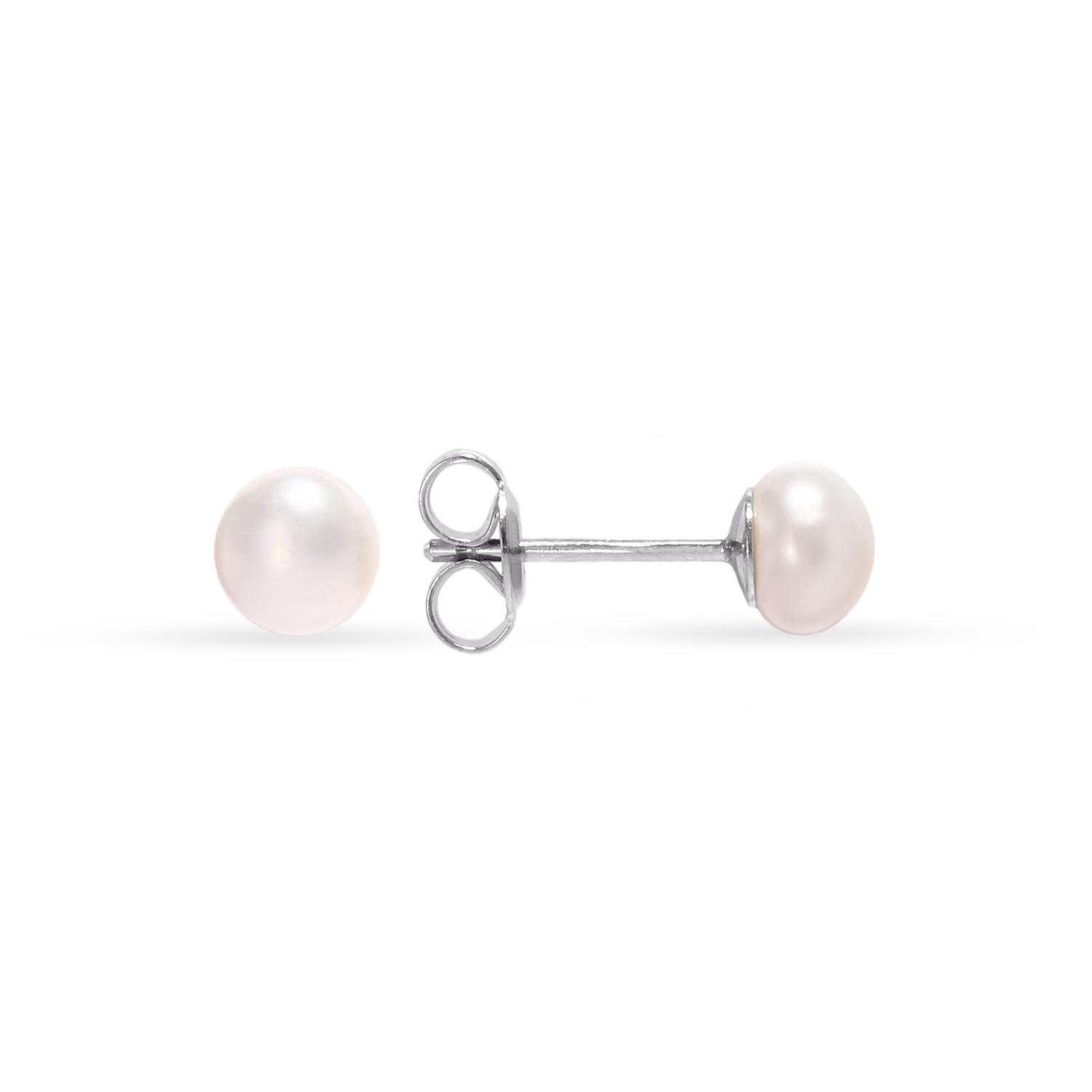 Silver stud earrings with freshwater pearl